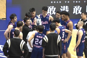 满冠体育官网-篮球赛事中球员技术表现突出,引发专家点评怎么写