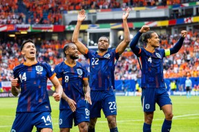 manguan-包含欧国联比赛：荷兰客场战胜波兰，实力不可小觑的词条